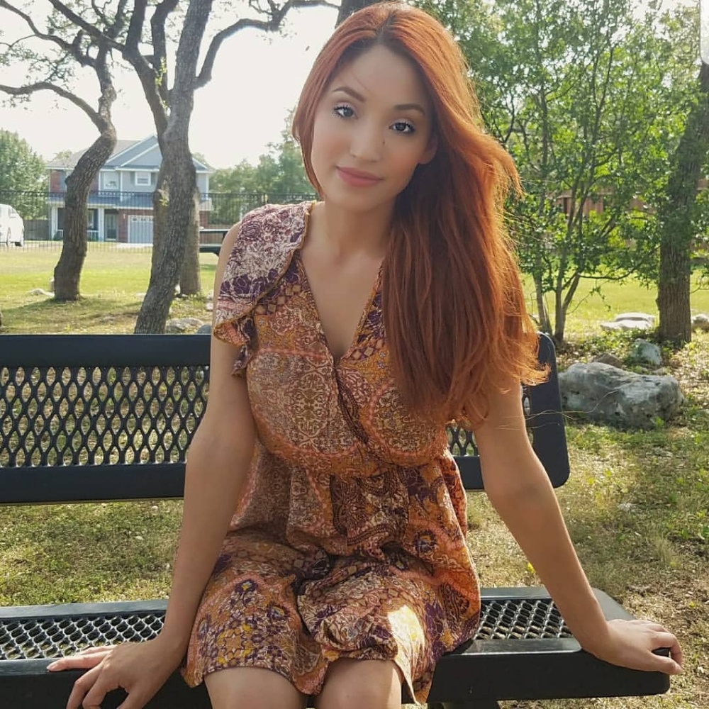 Flowy Pattern Dress - Picture 3 of 3